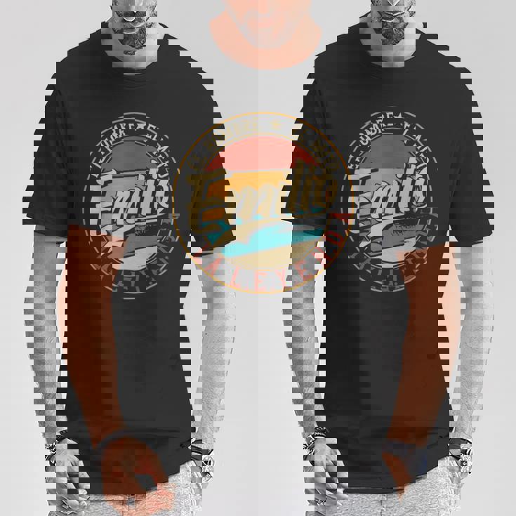 Hombre Emilio El Hombre El Mito La Leyenda Camiseta unisex Regalos divertidos