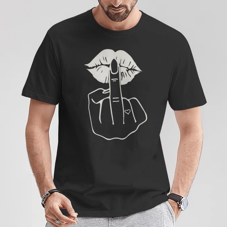 Kiss Finger Middle Finger Sign And Women's T-Shirt Lustige Geschenke