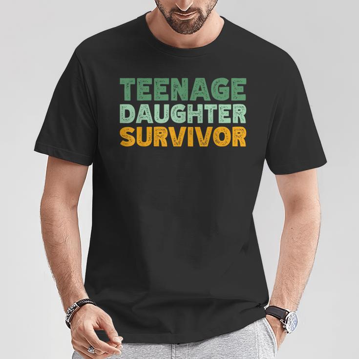 Nage Daughter Survivor Retro T-Shirt Lustige Geschenke