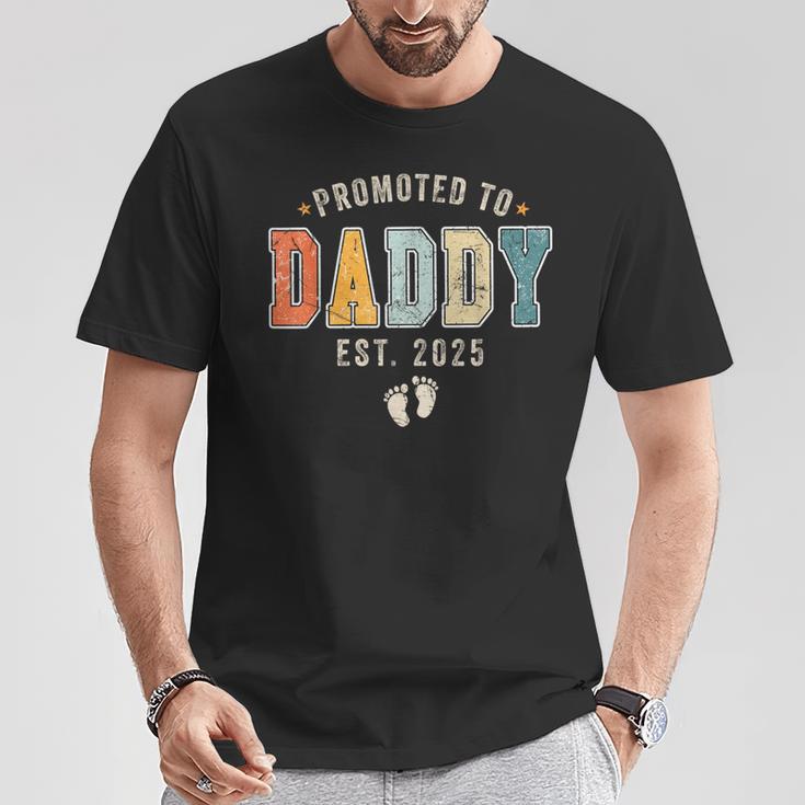 Promoted To Daddy 2025 Dad Est 2025 Daddy To Be 2025 New Dad T-Shirt ...