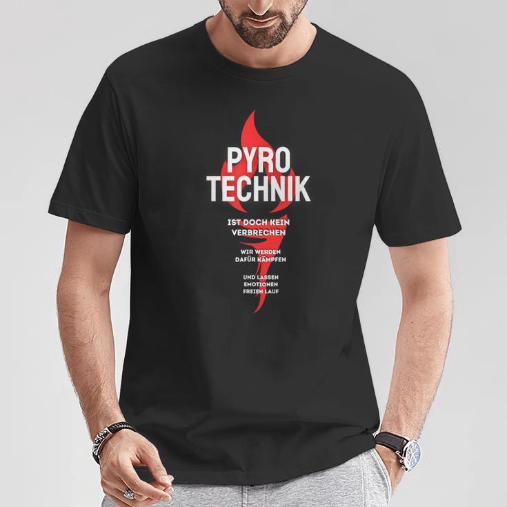 Pyrotechnik Ist Doch Keinerbrechen Fackel German Meme T-Shirt Lustige Geschenke