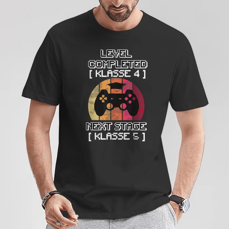 School Gymnasium 5Th Class Gaming Stage T-Shirt Lustige Geschenke