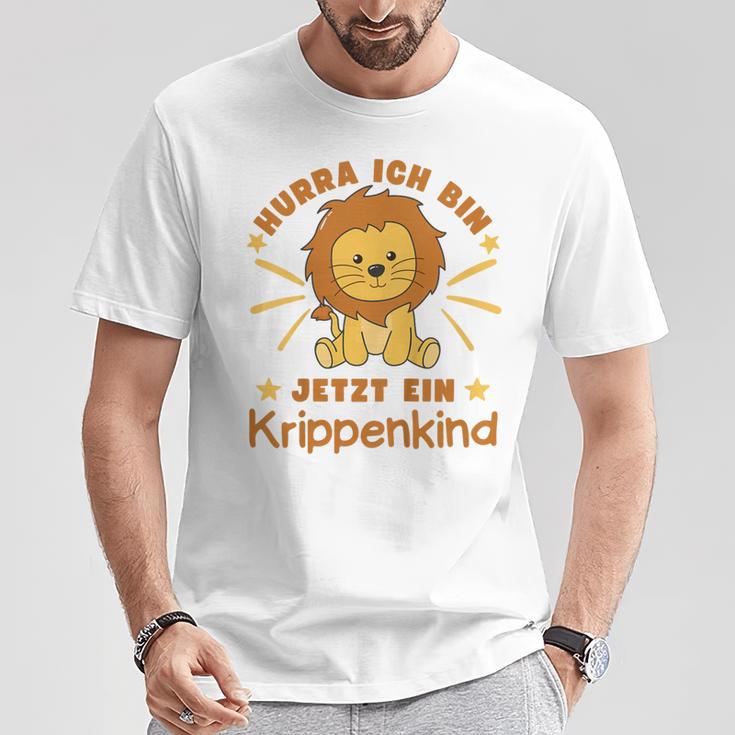 Children's Hurra Ich Bin Jetzt Ein Krippenkind Lö T-Shirt Lustige Geschenke