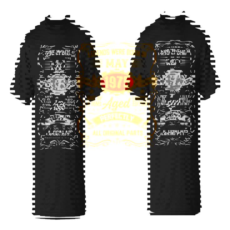 Cadeau D'anniversaire Amusant Pour Homme De Mai 1975 T-Shirt