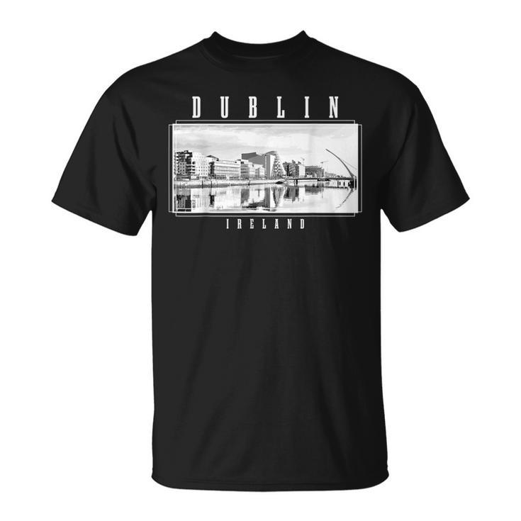 Dublin Irelandintage Souvenir Skyline Uk Dublin T-Shirt