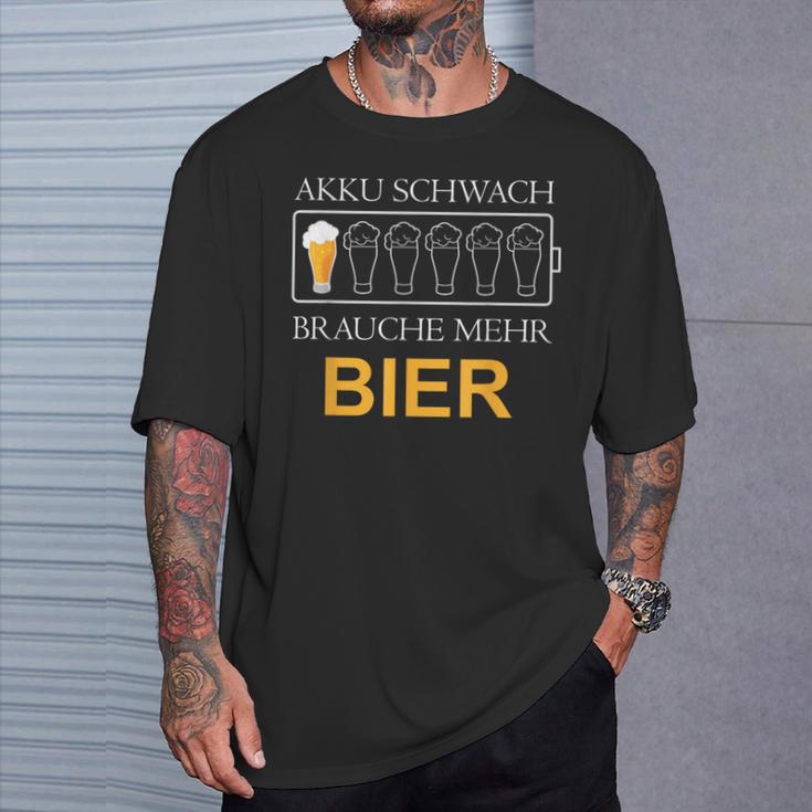 Akku Schwach Brauche Mehr Bier T-Shirt Geschenke für Ihn