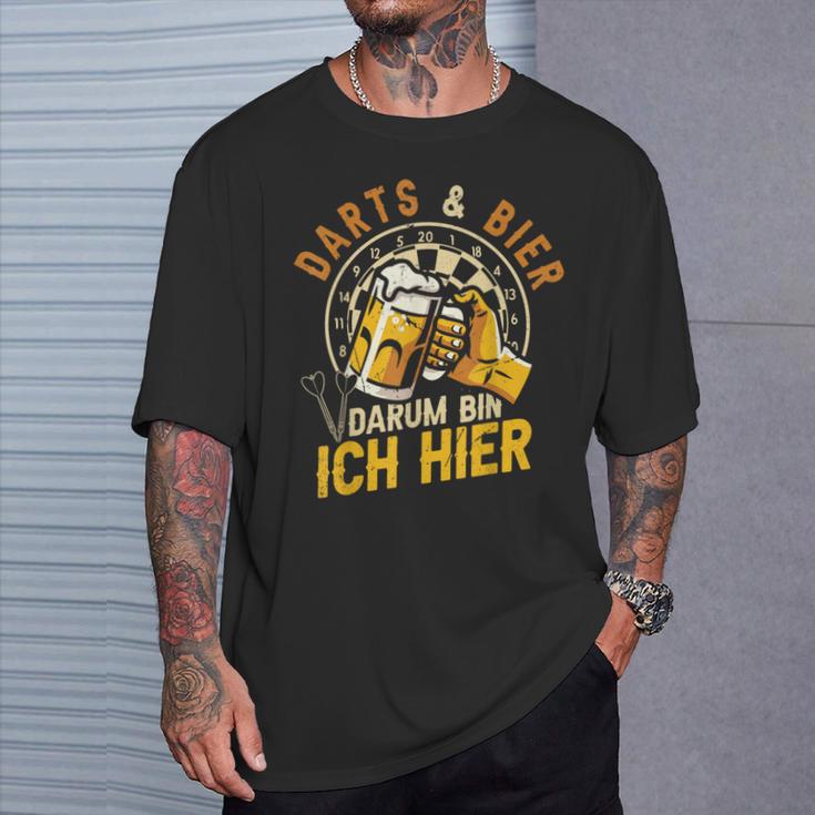 Darts Und Bier Darum Bin Ich Hier Dartspieler Dart T-Shirt Geschenke für Ihn