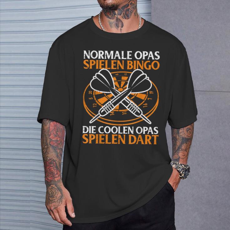 With Die Coolen Grandpas Spielen Dart Grandpa Dart Player T-Shirt Geschenke für Ihn