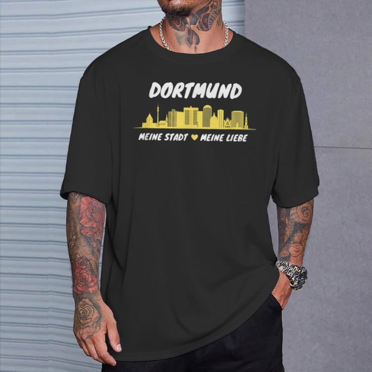 Dortmund Skyline My Love Landmark Stadium Ultras T-Shirt Geschenke für Ihn