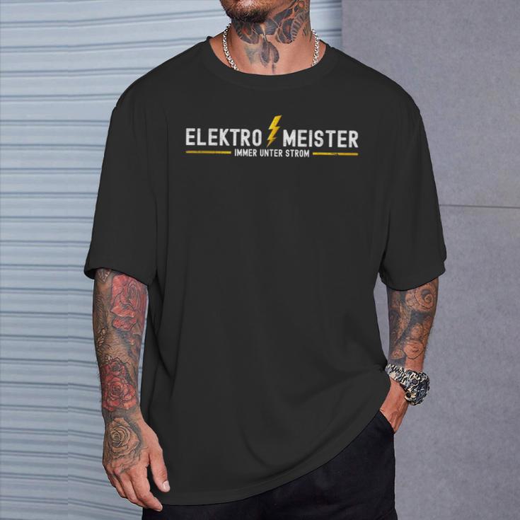 Elektromeister Prüfung Elektro Meisterprüfung Unter Strom T-Shirt Geschenke für Ihn