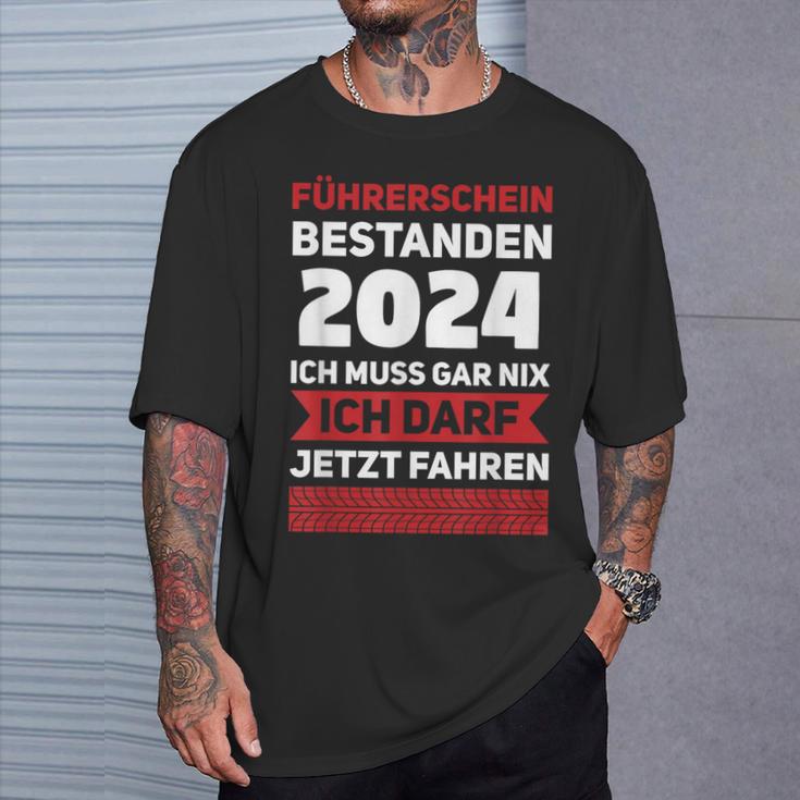 Führerschein 2024 Bestanden Ich Darf Jetz Fahrprüfung T-Shirt Geschenke für Ihn