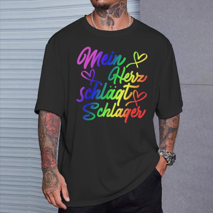 My Heart Beats Schlager Lgbtq Pride Gay Lesbian Queer T-Shirt Geschenke für Ihn