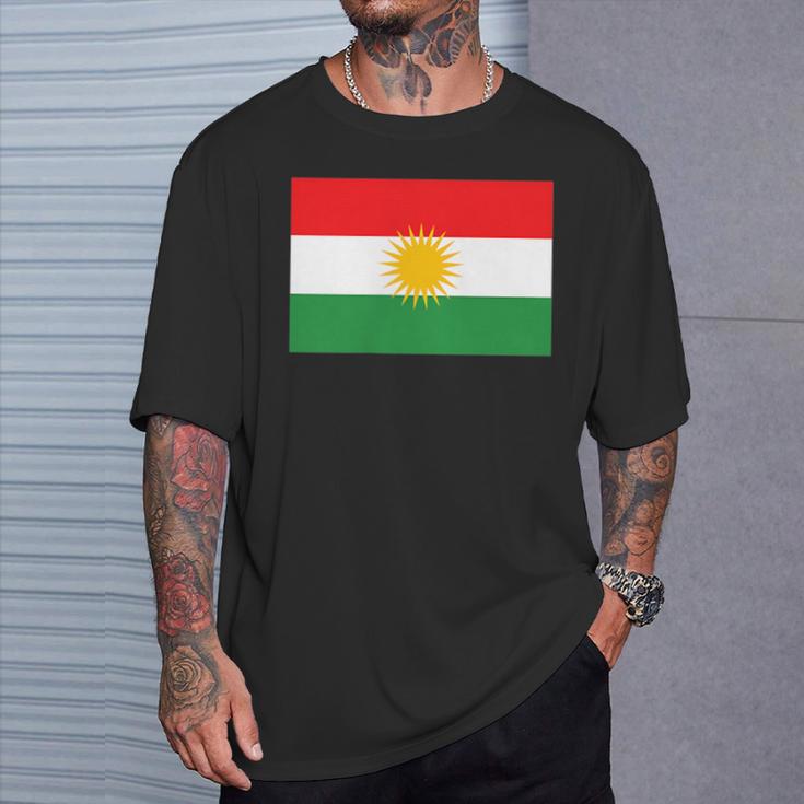 Kurdistan With Kurden Flag T-Shirt Geschenke für Ihn