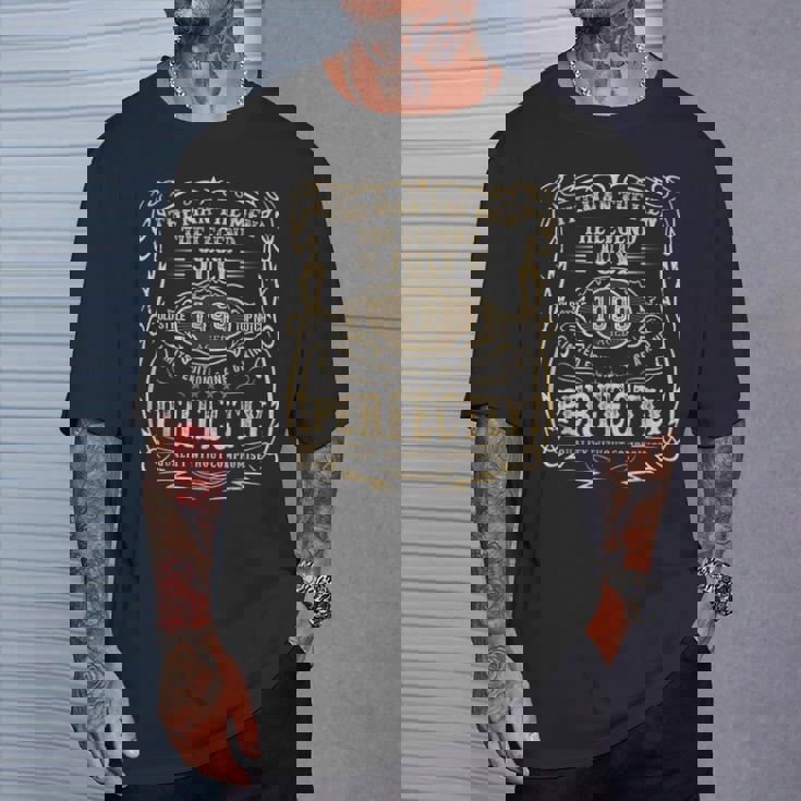 Man Myth July 1999 Regalos De Cumpleaños De 25 Años Para Hombres Divertidos Camiseta unisex Regalos para él