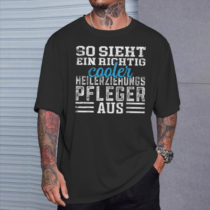 Pfleger So Ssieht Ein Richtig Cooler Healing Training Care T-Shirt Geschenke für Ihn