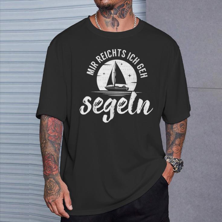 Sailing Boat Skipper I Go Sailing Skipper T-Shirt Geschenke für Ihn