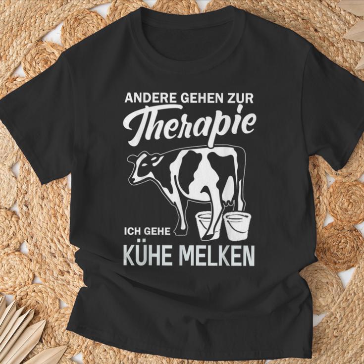 Andere Gehen Zur Therapie Kühe Melken Milchbauern Other Going To T-Shirt Geschenke für alte Männer