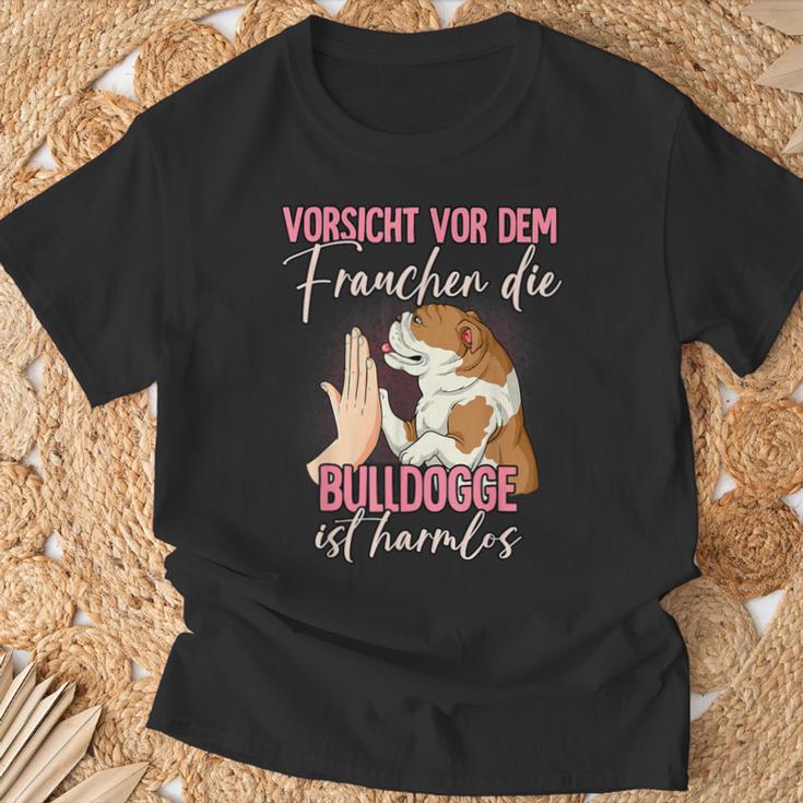 Beware Of The Frauchen Bulldog T-Shirt Geschenke für alte Männer