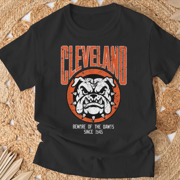 Cleveland Ohio Retro Vintage Dawgs Classic Dawgs T-Shirt Gifts for Old Men