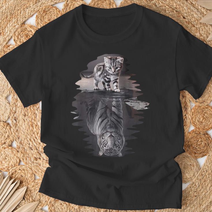 Cute Cat Reflecting Strong Tiger T-Shirt Geschenke für alte Männer