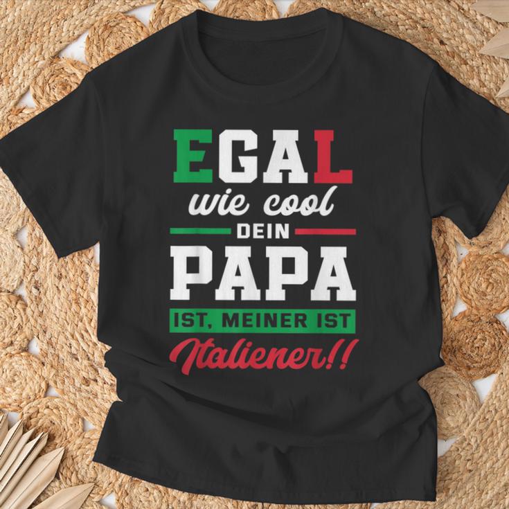 Egal Wie Cool Dein Papa Ist Meiner Ist Italian T-Shirt Geschenke für alte Männer