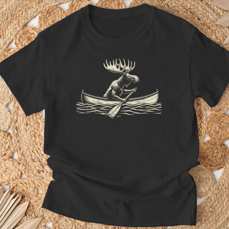 Elk In Canoe T-Shirt Geschenke für alte Männer