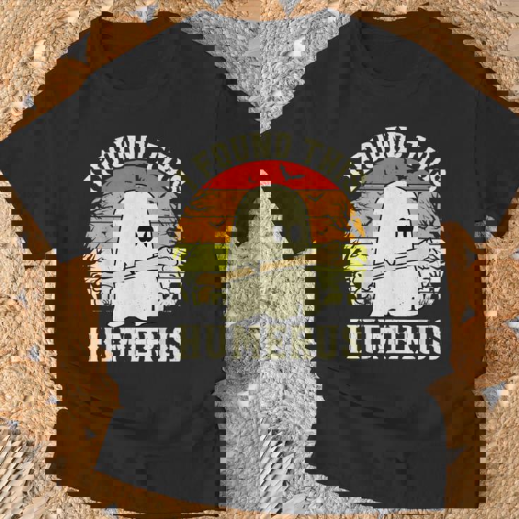 I Found This Humerus Halloween Ghost Bone Spooky T-Shirt Gifts for Old Men