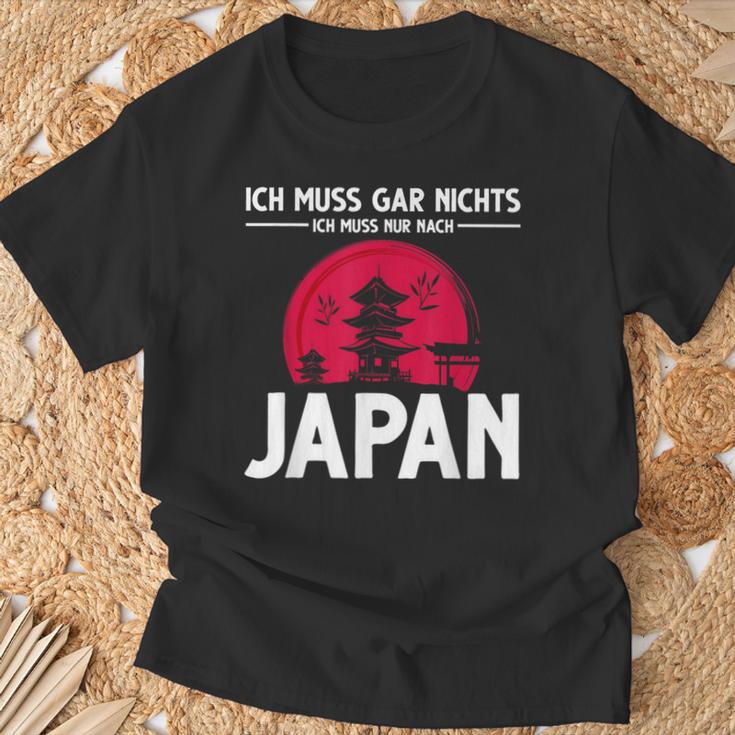 Ich Muss Gar Nichts Ich Muss Nur Nach Japan T-Shirt Geschenke für alte Männer