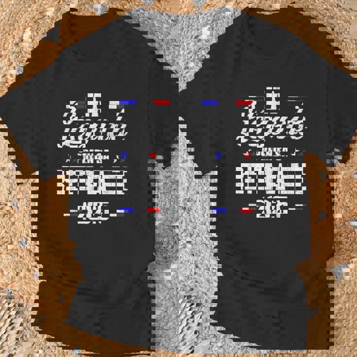 La Légende Prend Sa Retraite 2025 T-Shirt Cadeaux pour les vieillards