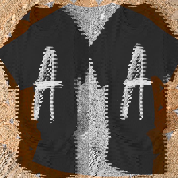 Letra A Inicial Nombre Monograma Letra Mayúscula Camiseta unisex Regalos para ancianos