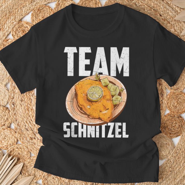 Lieblingsessen Team Schnitzel T-Shirt Geschenke für alte Männer