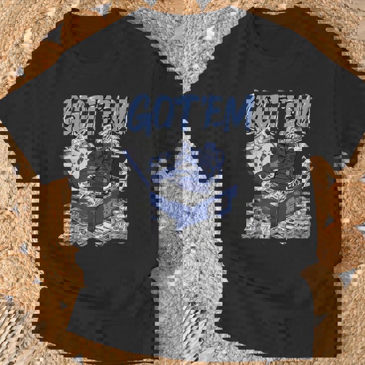 Midnight Navy Graphic Match Got'em Dollar Match T-Shirt Gifts for Old Men