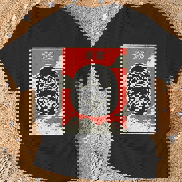 Muñeca Daruma Retro Japón Envejecido Y Budismo Zen Daruma Camiseta unisex Regalos para ancianos