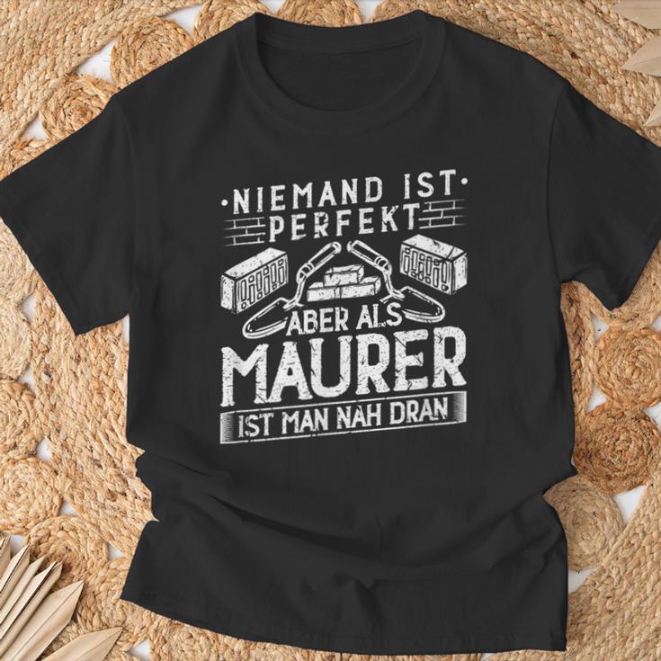 Niemand Ist Perfekt Aber Als Maurer Handwerker T-Shirt Geschenke für alte Männer