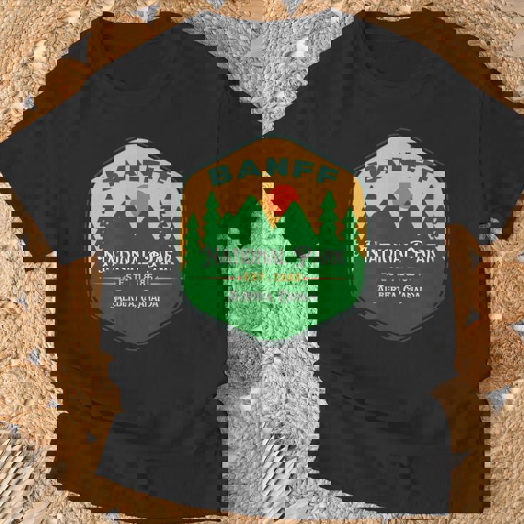Parque Nacional Banff Alberta Canadá Est 1885 Camiseta unisex Regalos para ancianos