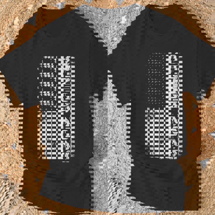Patriotic Senior 2025 Usa Flag Vintage Senior Class Of 2025 T-Shirt Gifts for Old Men