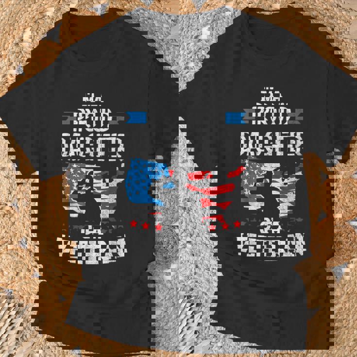 Im A Proud Daughter Of A Veteran Usa Map Flag Veterans Day T-Shirt Gifts for Old Men