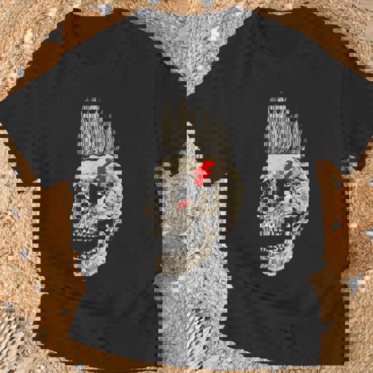 Punk Rock Skull Con Mohawk Style Punk's Not Dead Maglietta Regalos para ancianos