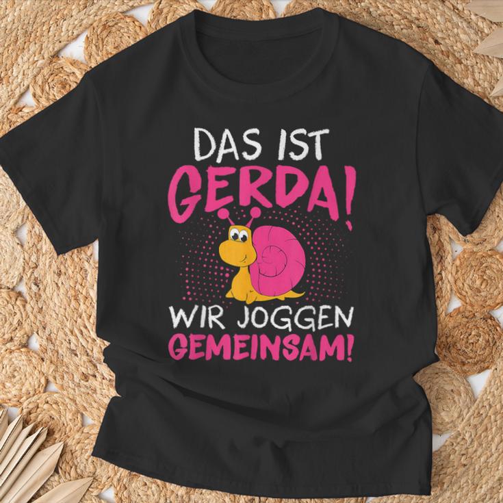 Schnecke Sport Running Das Ist Gerda Wir Joggen Gemeinsam S T-Shirt Geschenke für alte Männer