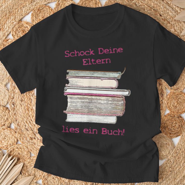 Schock Deine Eltern Lies Ein Buch S T-Shirt Geschenke für alte Männer