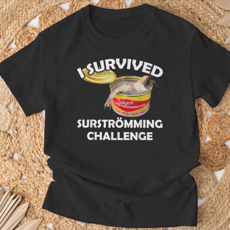 Surströmming I Survived Surströmming Challenge T-Shirt Geschenke für alte Männer