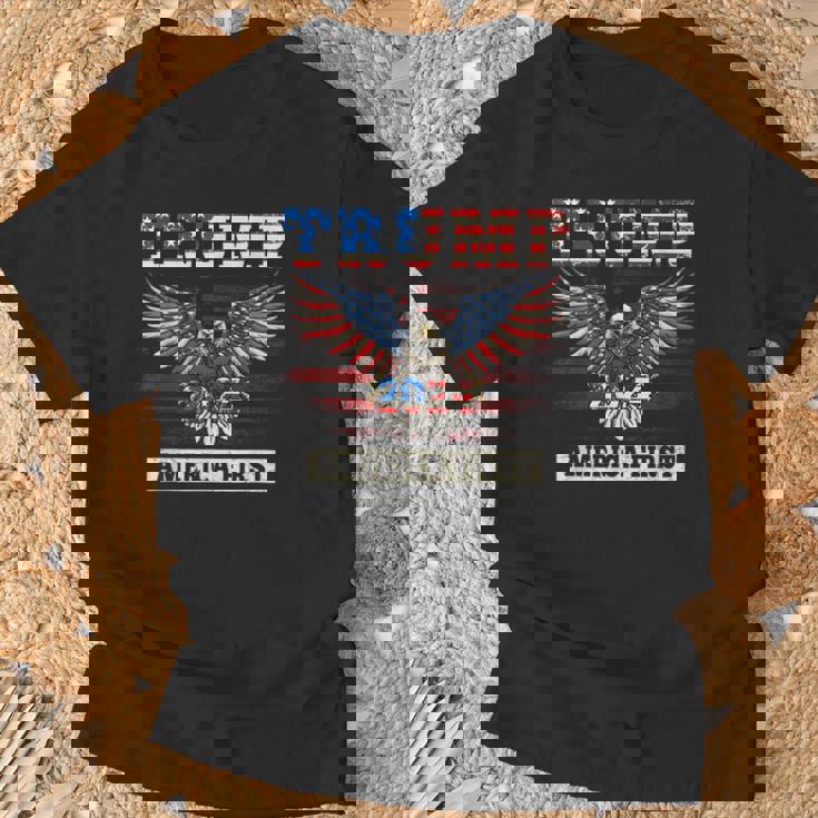Trump 2024 America First Bald Eagle Pro Trump Bandera De Estados Unidos Camiseta unisex Regalos para ancianos