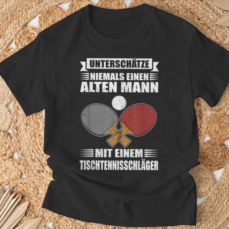 Unterschätze Niemals Einen Alten Mann Table Tennis T-Shirt Geschenke für alte Männer