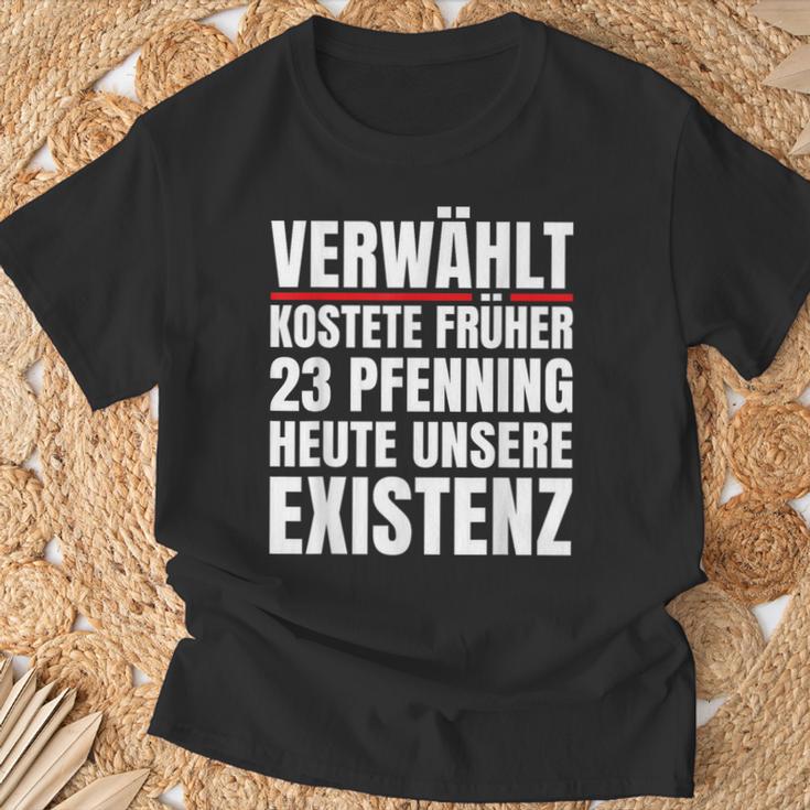 Verwählt Kostete Früher Heute Unsere Existenz Anti Ampel German T-Shirt Geschenke für alte Männer