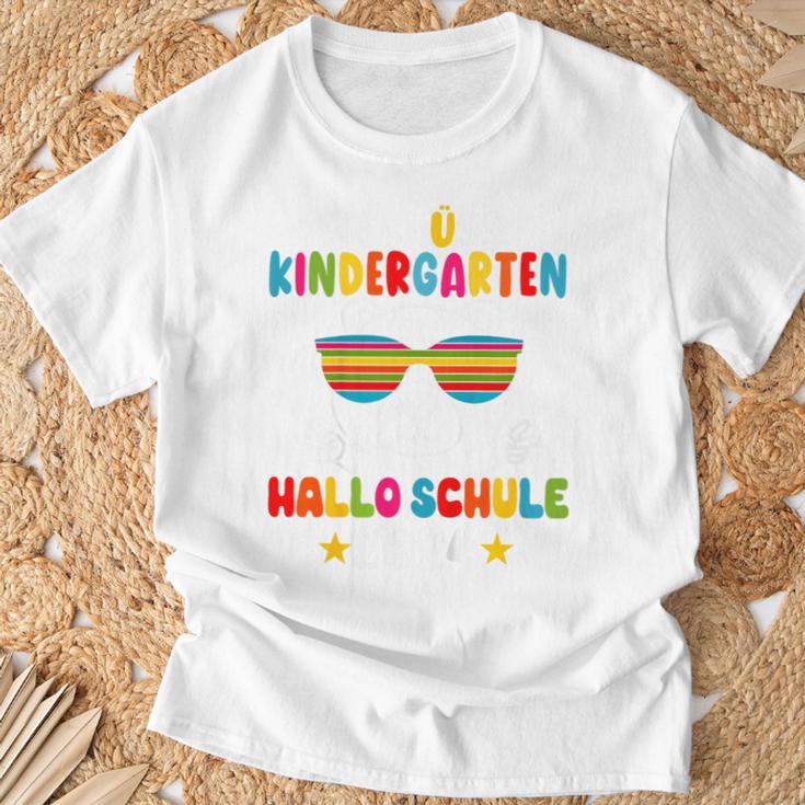 Children's Tschüss Kindergarten Hello School Kita Graduation 2024 Bear T-Shirt Geschenke für alte Männer