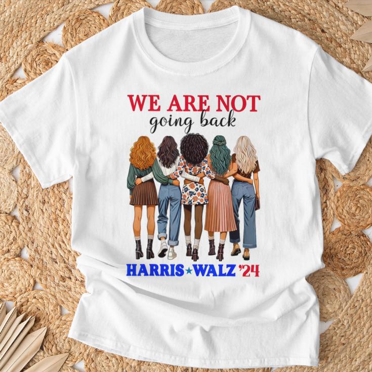 We Don't Go Back Harris Walz 24 Kamala Harris Tim Waltz T-Shirt Geschenke für alte Männer