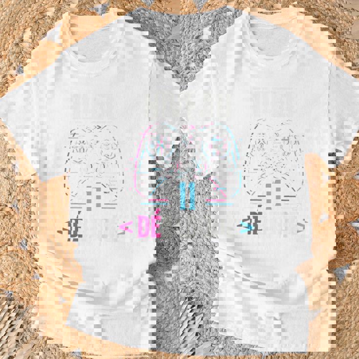 Enfant Gamer Glitch Cadeau D'anniversaire 11 Ans Niveau 11 Débloqué T-Shirt Cadeaux pour les vieillards