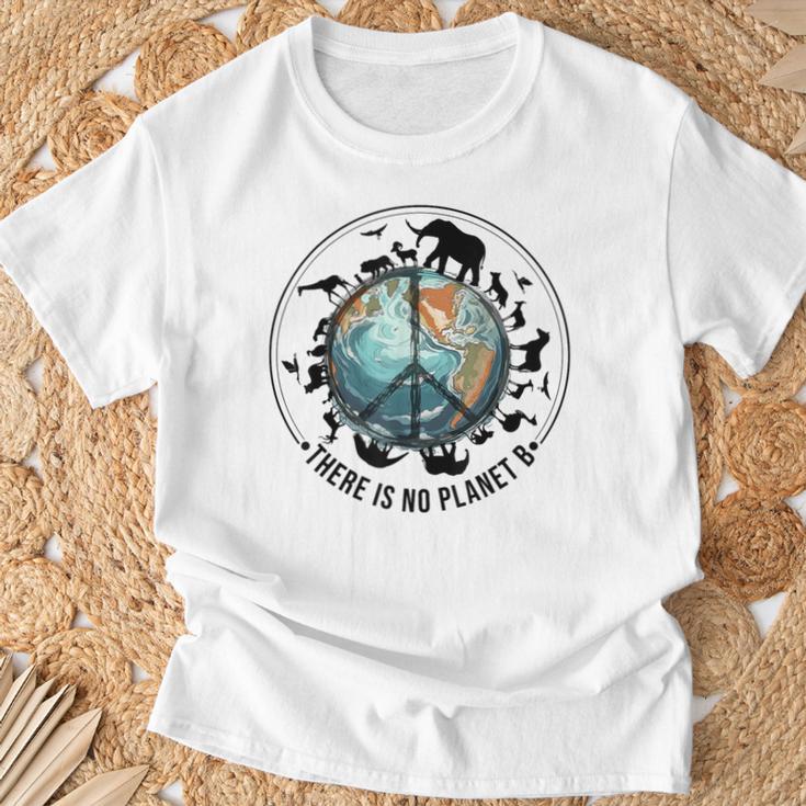 Es Gibt Keinen Planeten B Tiere Tag Der Erde Umwelt Natur A T-Shirt Geschenke für alte Männer