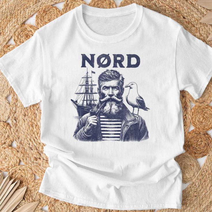 Fischer Mit Seagull Nord Sailor Captain T-Shirt Geschenke für alte Männer