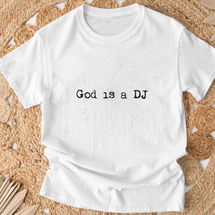 Gott Ist Ein Dj Gray T-Shirt Geschenke für alte Männer